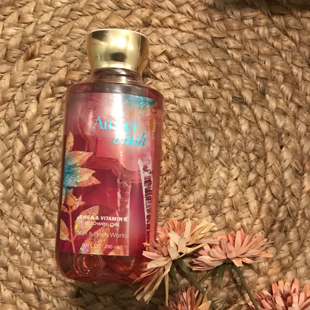 NWT Bath & Body Works Amber Blush Shower Gel